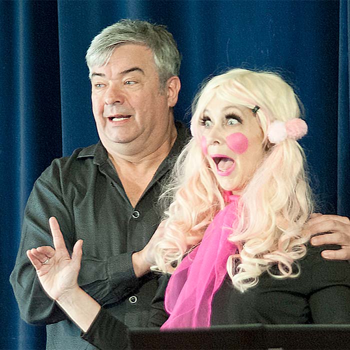 Ivan Midgley, Gabriella Lundkvist und Tom Simon bei der Kulturwoche Oberwinter